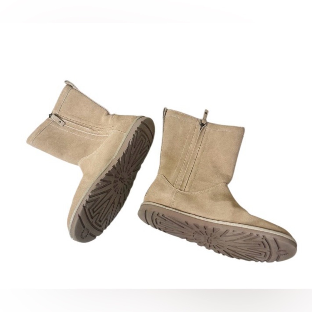 New in Box UGG Lo pro FLORAL CUTOUT SUEDE BOOTS WOMEN’s size 10 - Picture 5 of 16